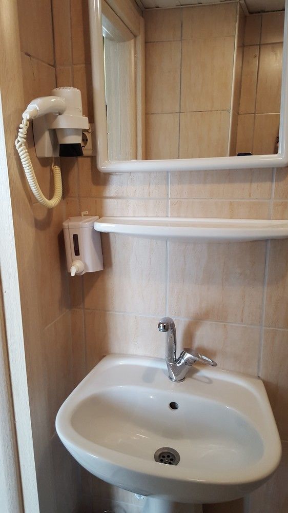 Sato Lara Otel